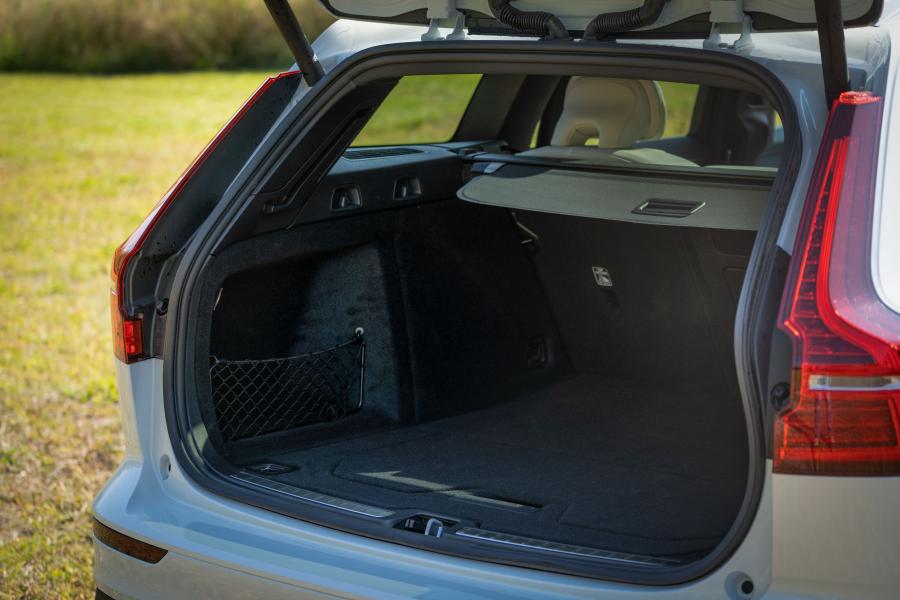 Багажник Volvo V60 T5 Cross Country 2018 года  (NA) (фото 16 из 17)